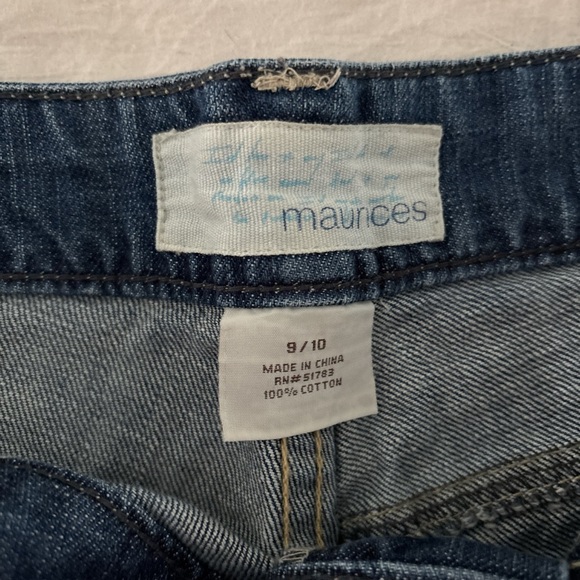 Maurice’s Denim Blue Women's Shorts size 9/10 - Picture 3 of 3